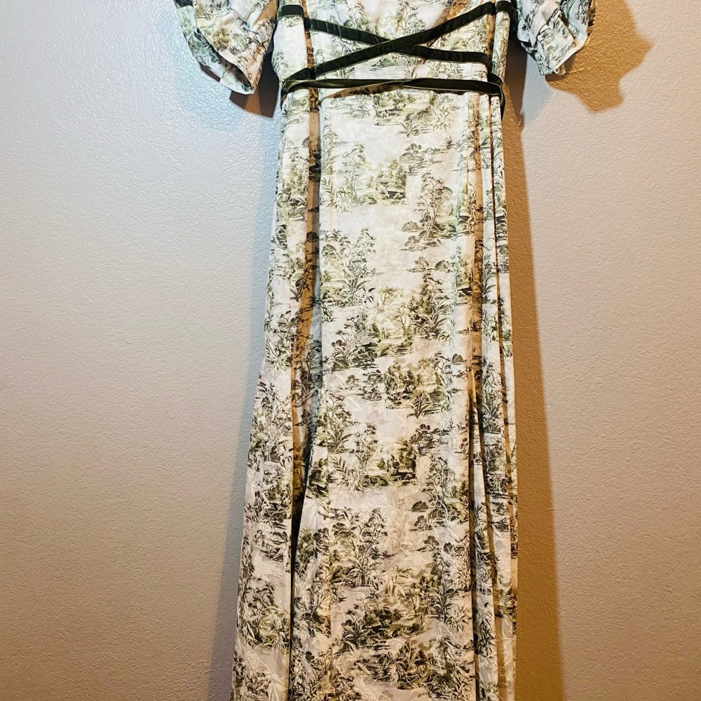 Antonio Melani size 12 new dress . Velvet strings . Beautiful!